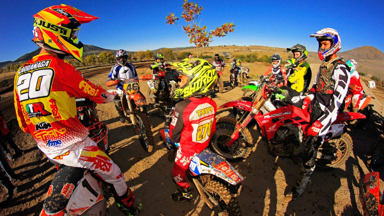 Gran éxito del curso Moremoto de motocross y enduro Gran éxito del curso Moremoto de motocross y enduro