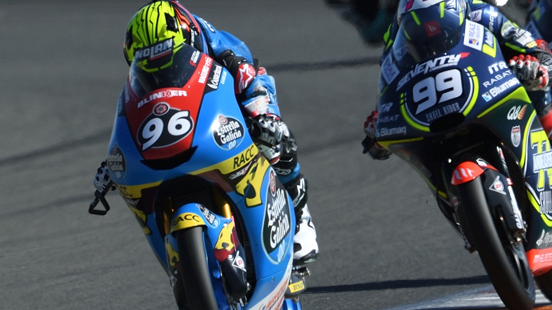 Jeremy Alcoba se impone en Albacete y ya roza el título mundial junior de Moto3