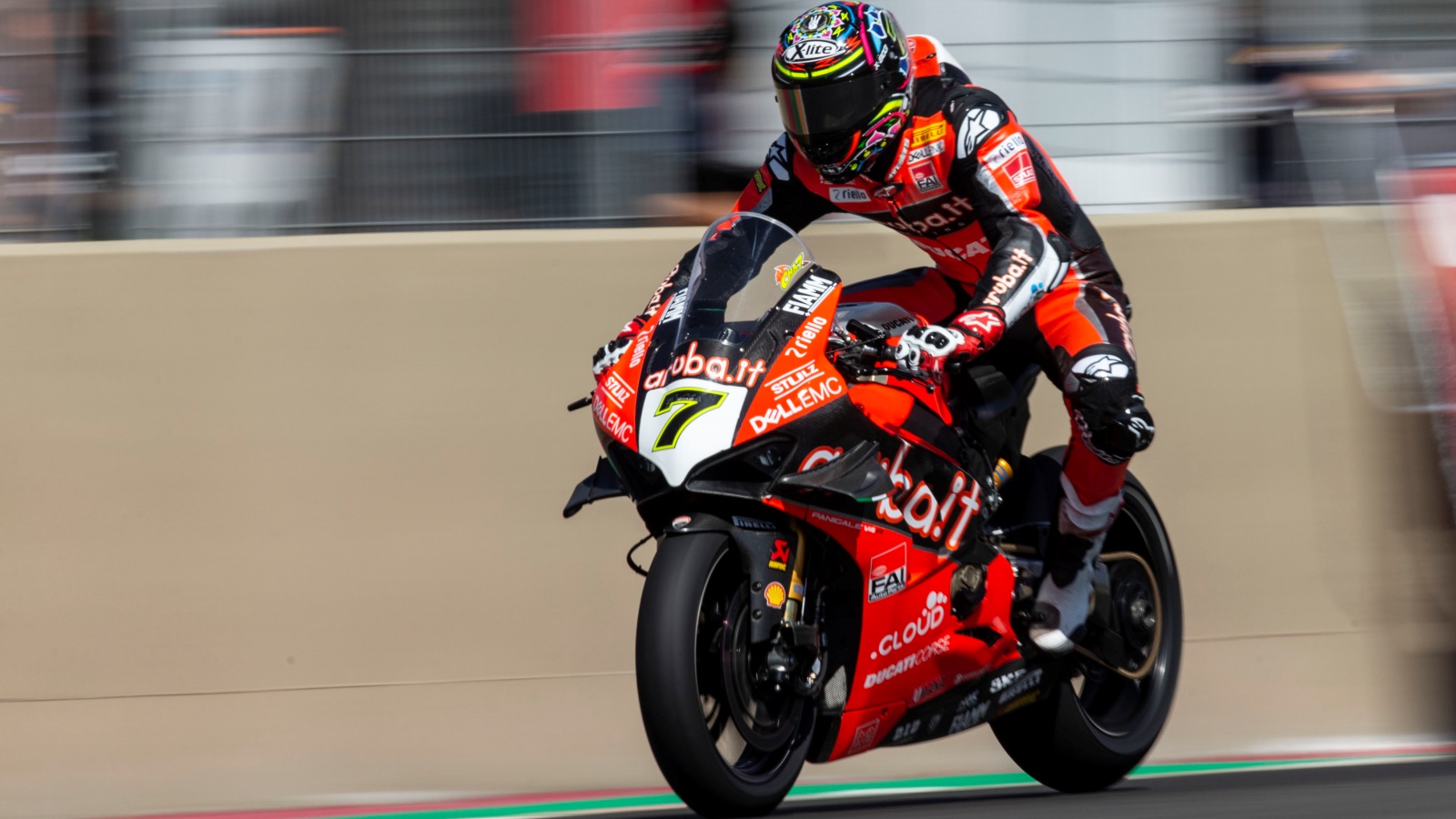 Jonathan Rea se impone a Chaz Davies en Argentina con Álvaro Bautista sexto