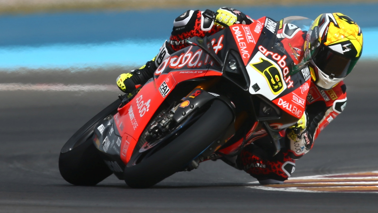Jonathan Rea se impone a Chaz Davies en Argentina con Álvaro Bautista sexto