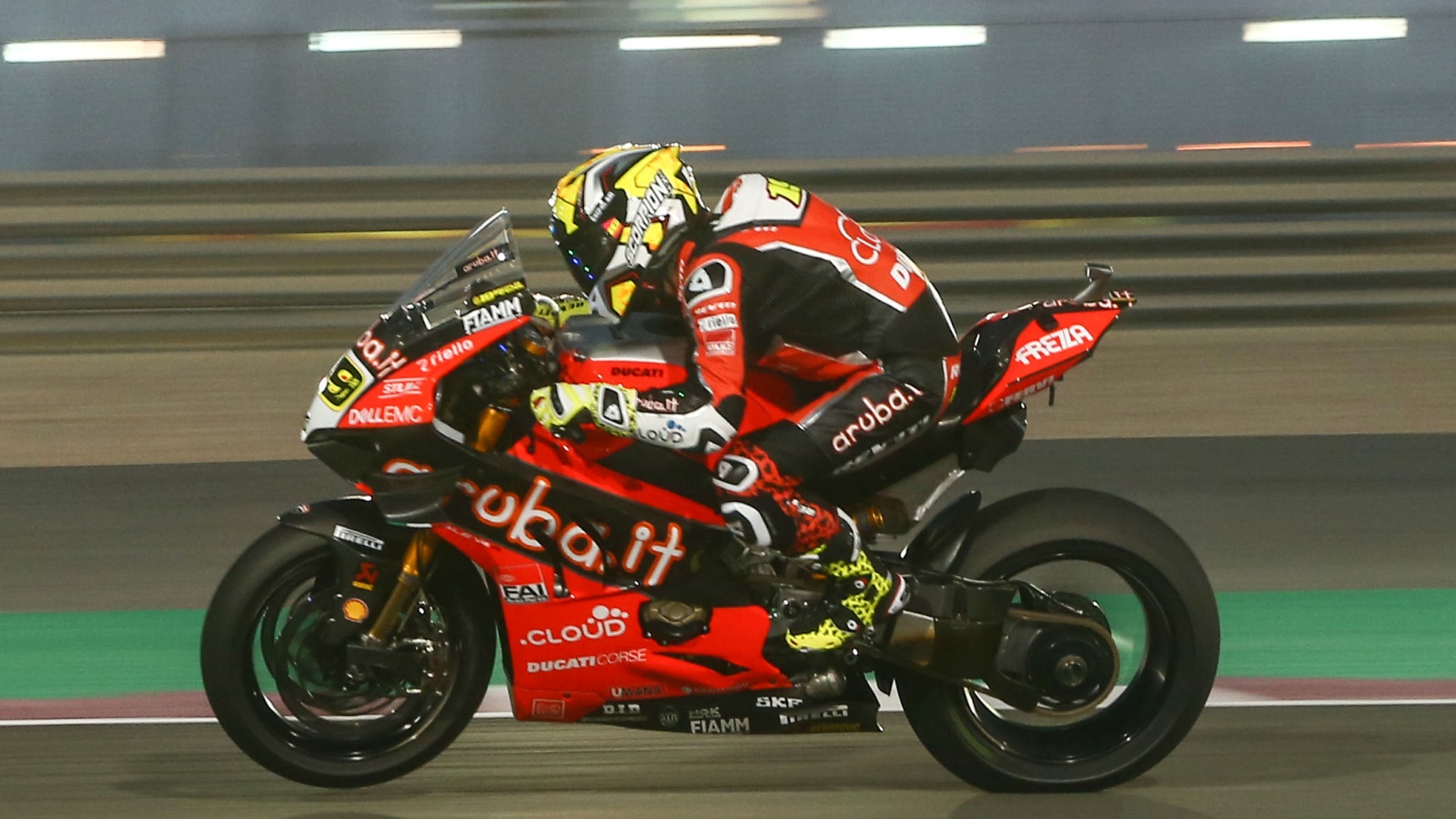 Chaz Davies lidera los libres en Qatar ante Jonathan Rea y Álvaro Bautista