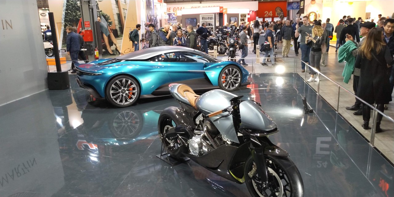 Aston Martin y Brough Superior quieren diseñar la moto de tus sueños