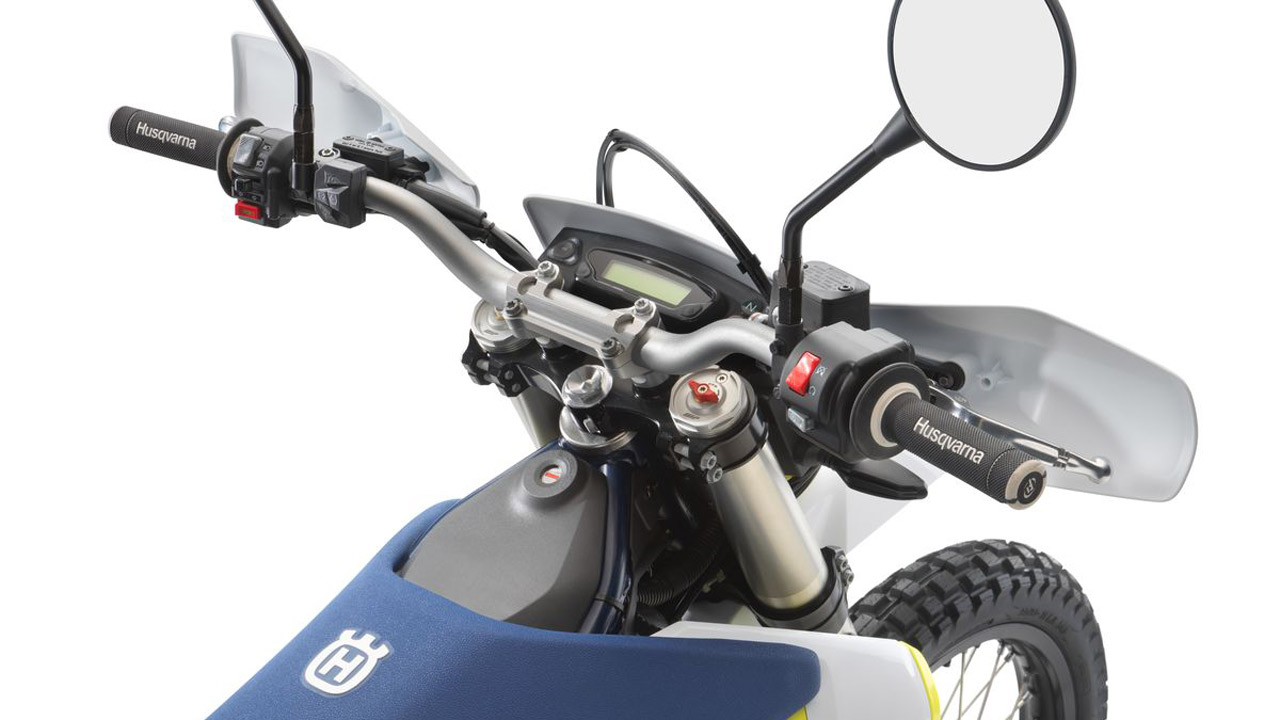 Nueva Husqvarna 701 LR