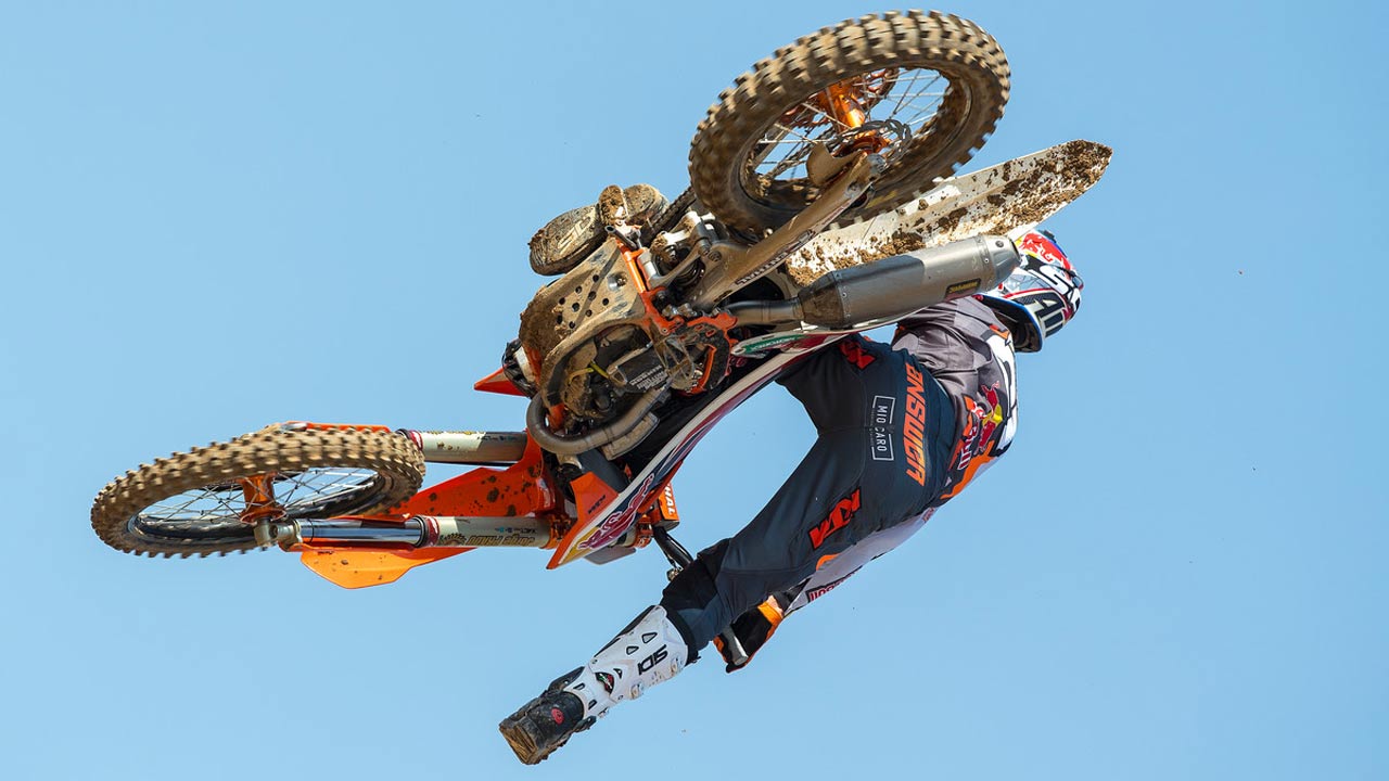 The Champ1on, carrera y celebración de los títulos de Jorge Prado