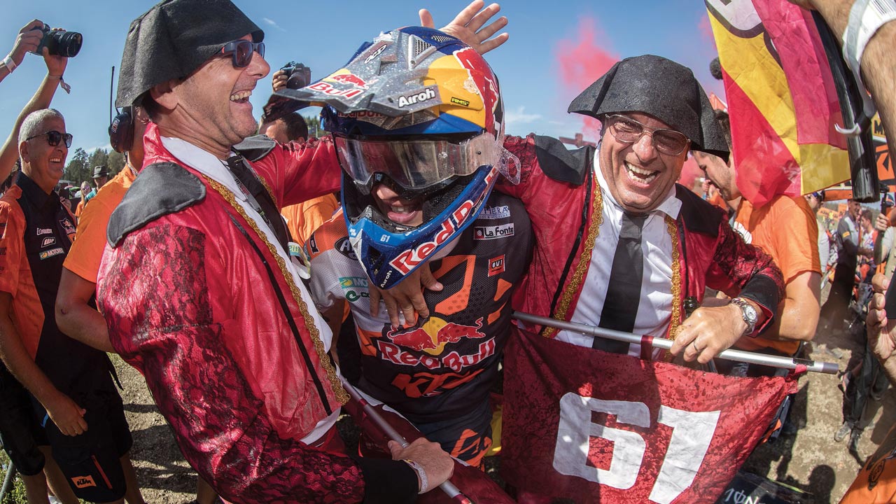 The Champ1on, carrera y celebración de los títulos de Jorge Prado