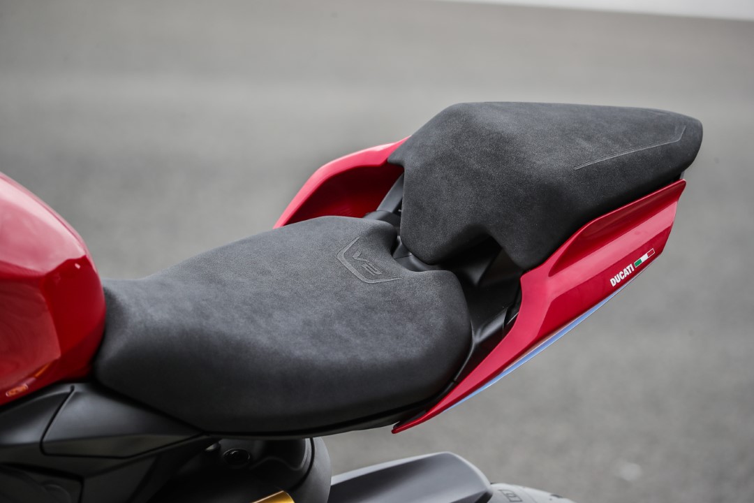 Ducati Panigale V2 2020, prueba, ficha técnica y primeras impresiones 