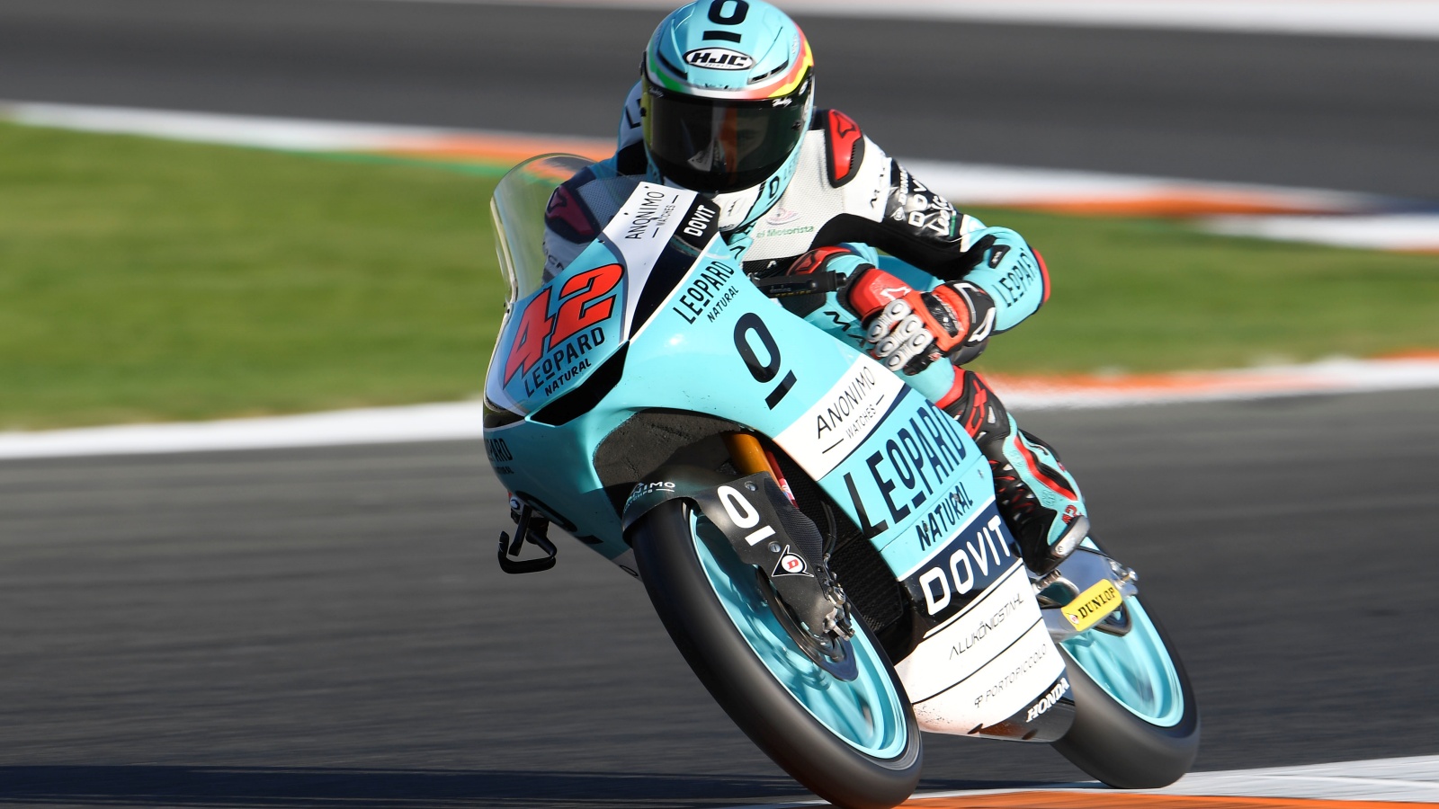 Andrea Migno hace su primera pole ante Marcos Ramírez y Jaume Masiá