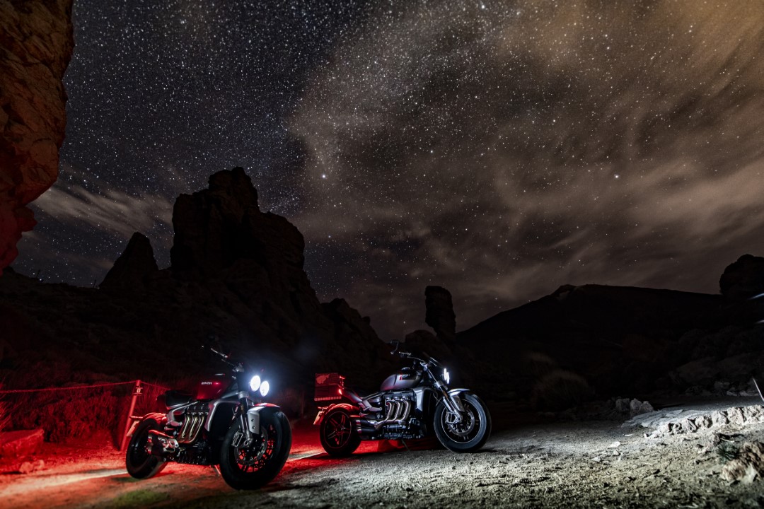 Triumph Rocket 3 R y GT 2020, prueba, ficha técnica y primeras impresiones 