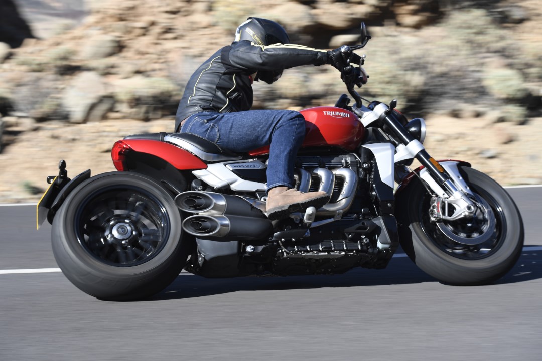 Triumph Rocket 3 R y GT 2020, prueba, ficha técnica y primeras impresiones 