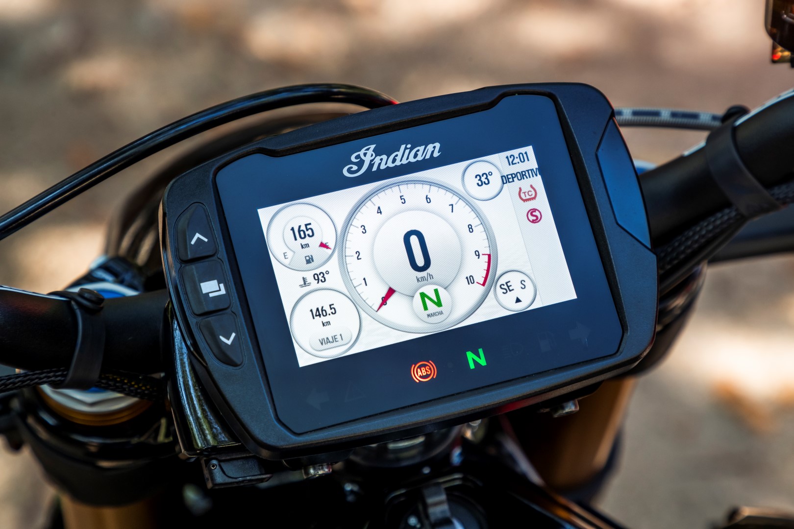 Indian FTR 1200 S, superprueba, fotos y ficha técnica