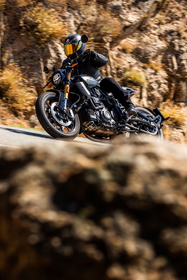 Indian FTR 1200 S, superprueba, fotos y ficha técnica