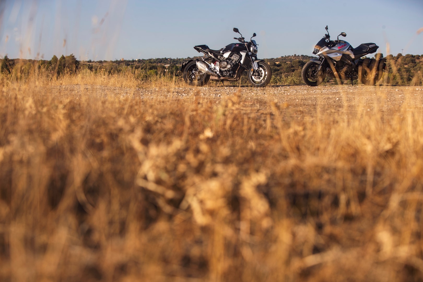 Comparativa Honda CB1000R  vs Suzuki Katana