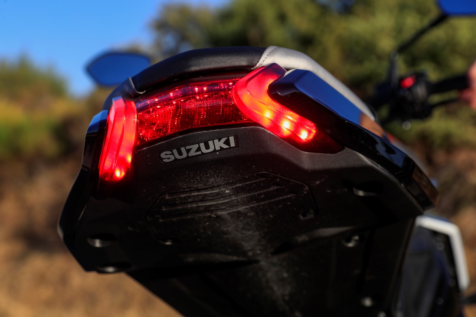 Comparativa Honda CB1000R  vs Suzuki Katana