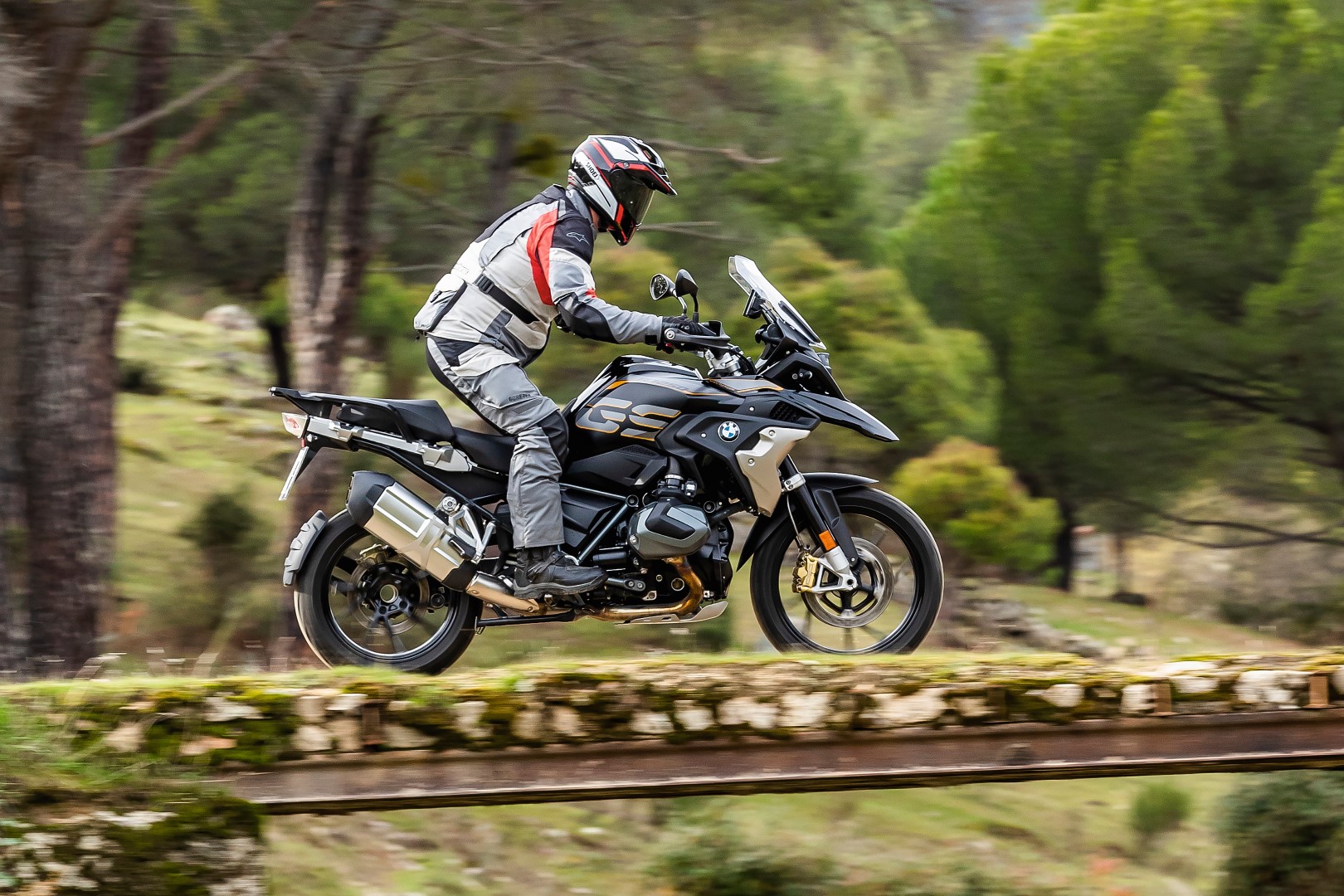 Nuestras favoritas 2019: BMW R 1250 GS, Honda CB650R, KTM 790 Adventure, Suzuki Katana, Triumph Scrambler 1200 XE, Yamaha Ténéré 700