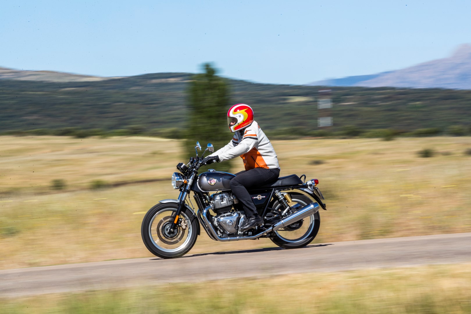 Un mes con la Royal Enfield Interceptor