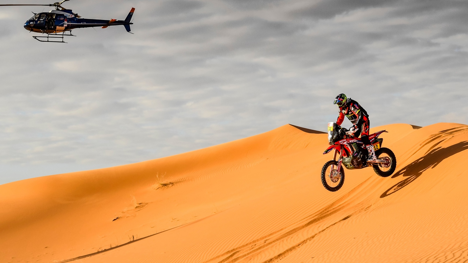 Dakar 2020: Kevin Benavides gana en un día trágico y Joan Barreda se acerca al podio