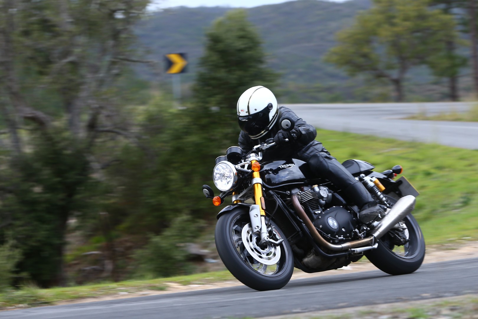 Triumph Thruxton RS, prueba, precio, ficha técnica y primeras impresiones