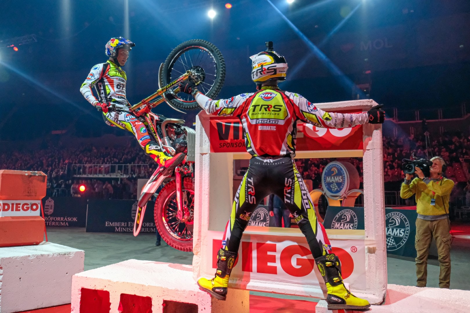 Toni Bou triunfa en el Mundial X-Trial en Budapest