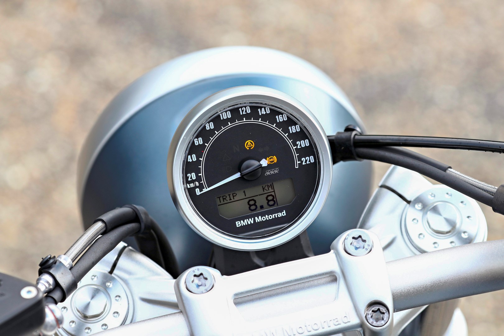 Comparativa BMW R nineT Scrambler vs Scrambler Ducati 1100 Sport vs  Indian FTR 1200 S Race Replica