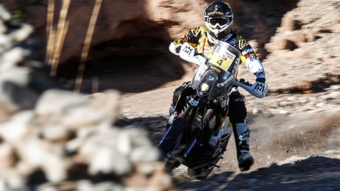 Pablo Quintanilla, subiendo peldaños del Dakar con dos pesos a la espalda
