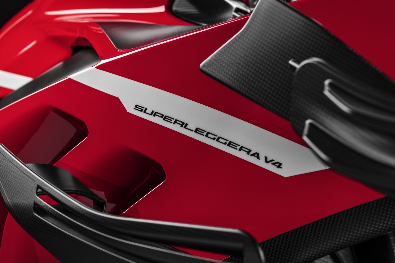Ducati V4 Superleggera 2020, imágenes oficiales de la máquina de récord italiana 
