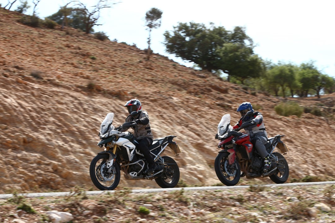 TRIUMPH TIGER 900, prueba, primeras impresiones y ficha técnica