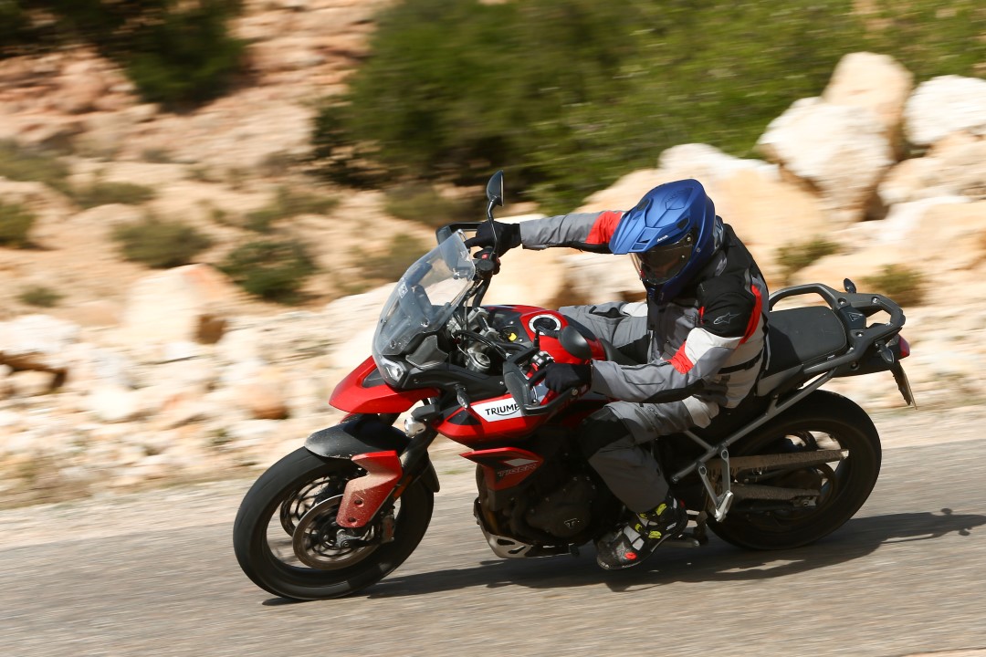 TRIUMPH TIGER 900, prueba, primeras impresiones y ficha técnica