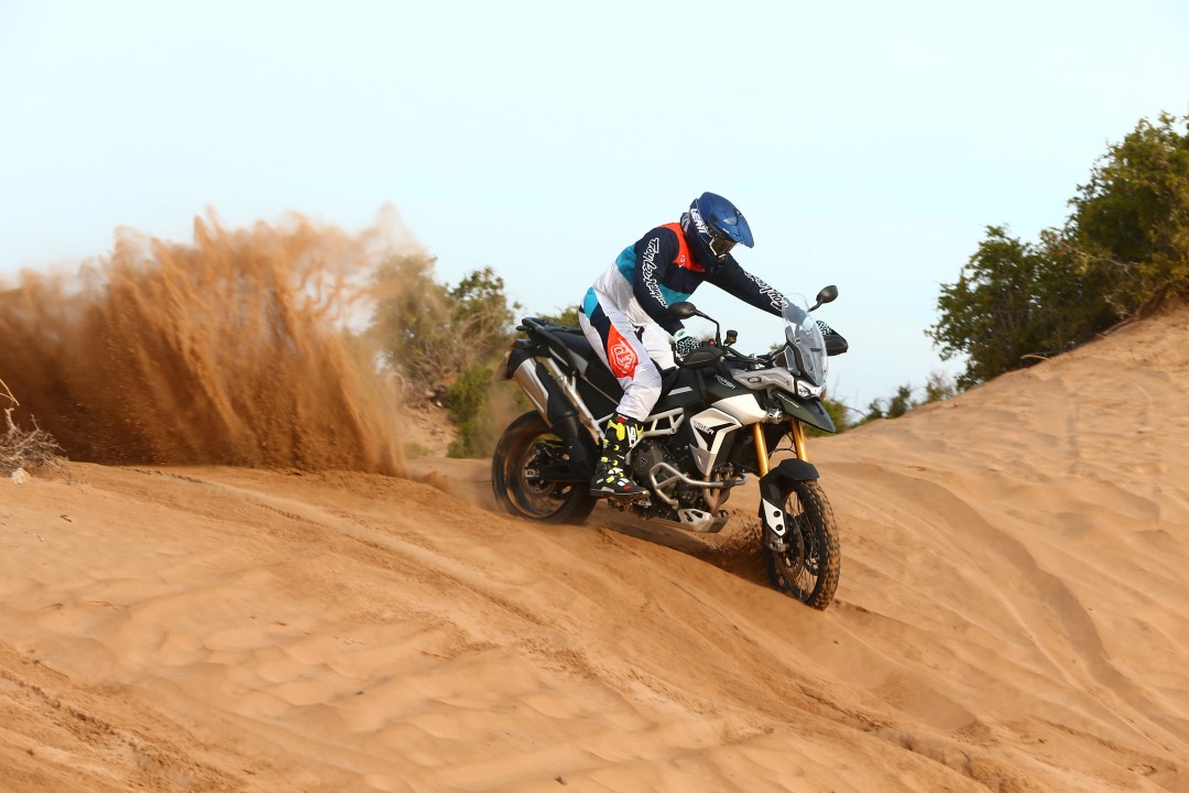 TRIUMPH TIGER 900, prueba, primeras impresiones y ficha técnica
