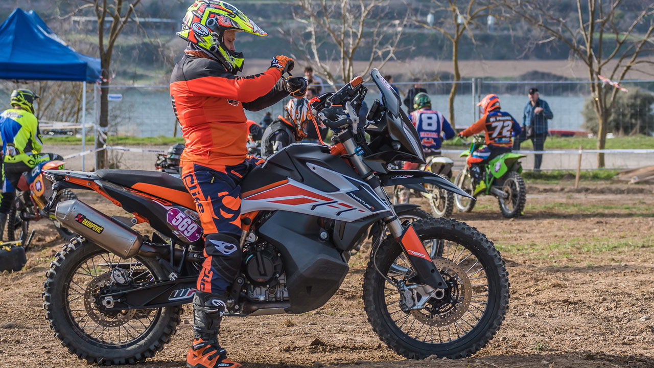 Un español, Iker Iturregi, entre los doce finalistas del KTM 790 Adventure Rally