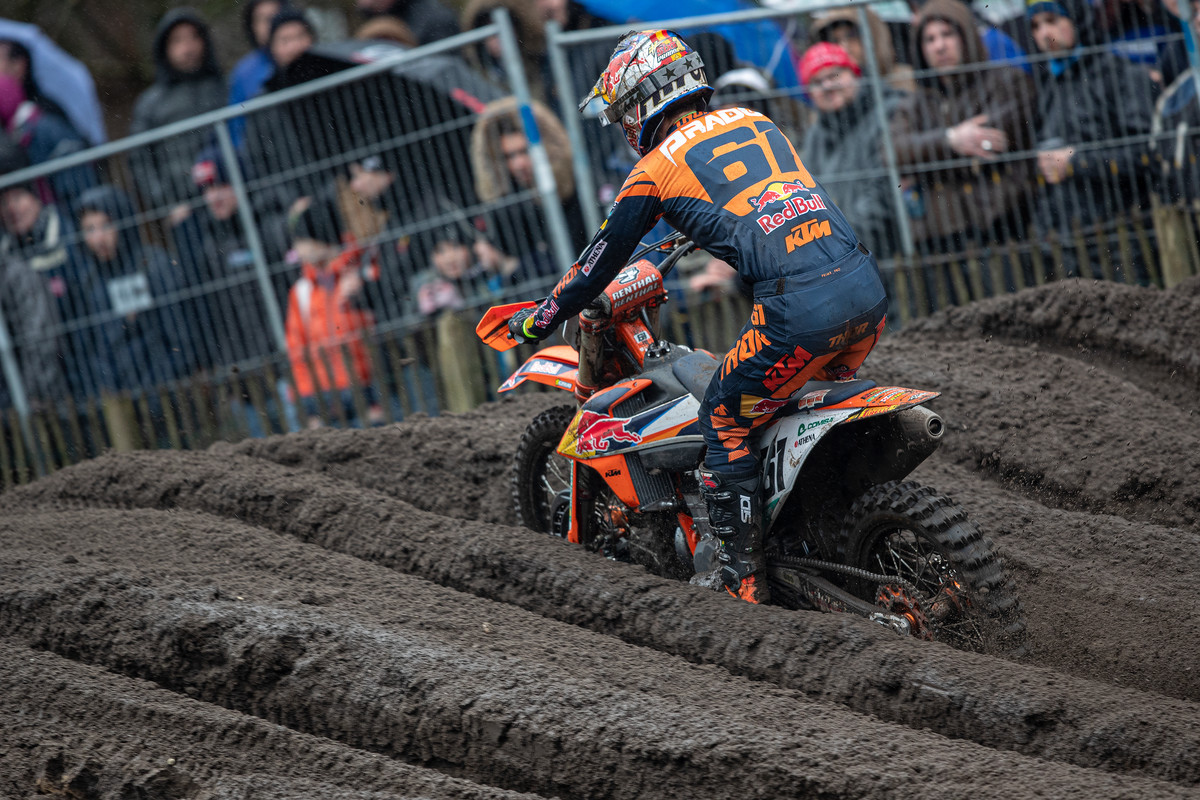 Pulso entre Jeffrey Herlings y Tim Gajser en el MXGP de Valkenswaard