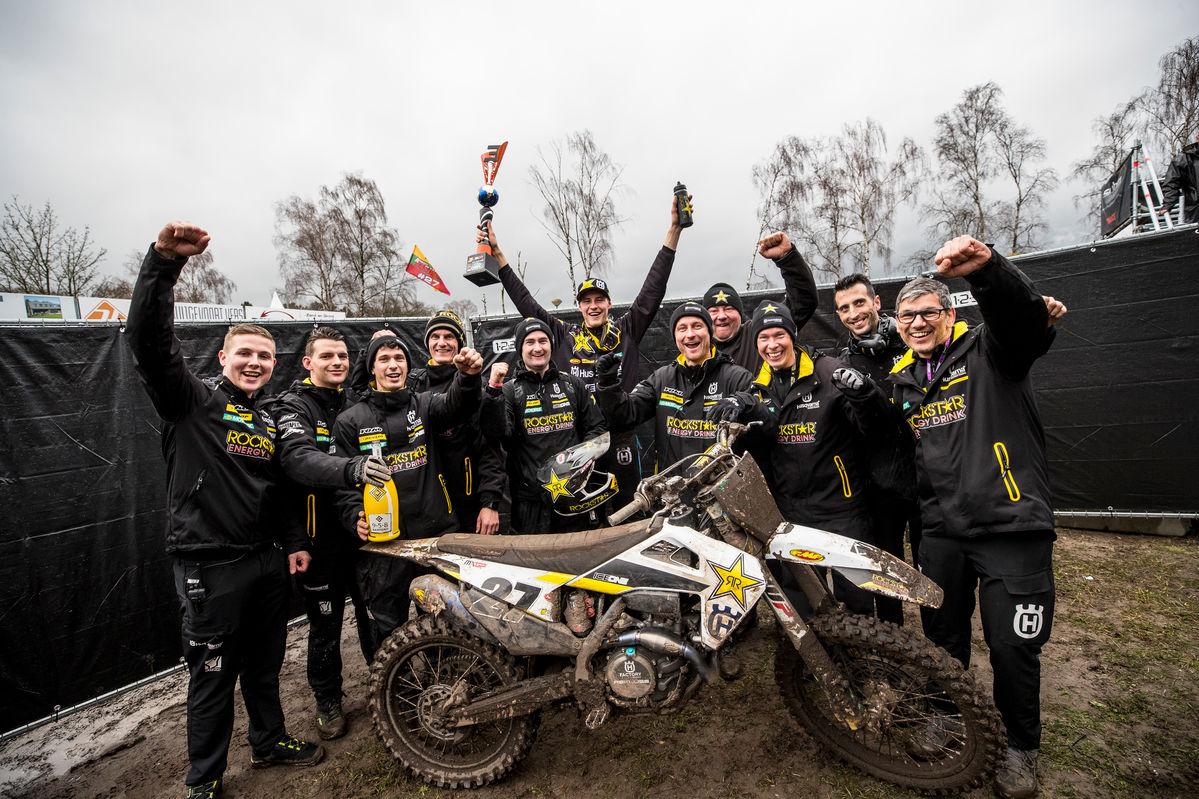 Pulso entre Jeffrey Herlings y Tim Gajser en el MXGP de Valkenswaard