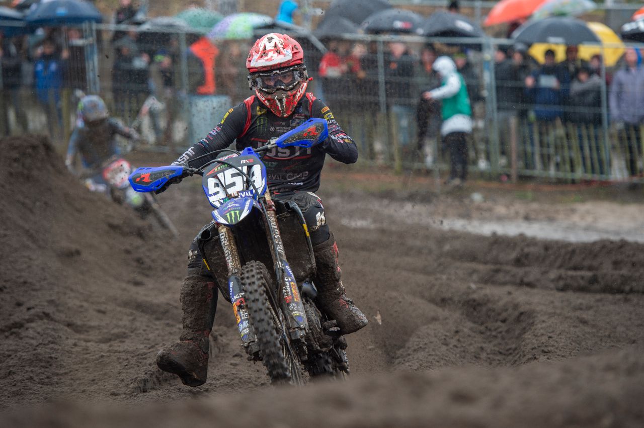 Pulso entre Jeffrey Herlings y Tim Gajser en el MXGP de Valkenswaard