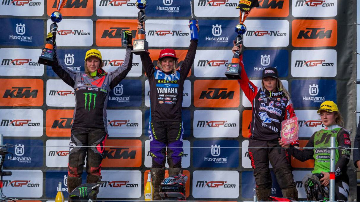 Pulso entre Jeffrey Herlings y Tim Gajser en el MXGP de Valkenswaard