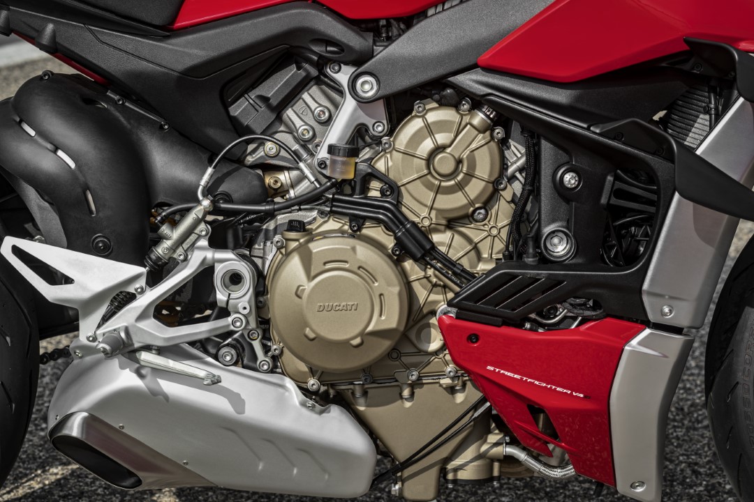 Nueva Ducati Streetfighter V4/V4 S, 208 CV en el puño del gas