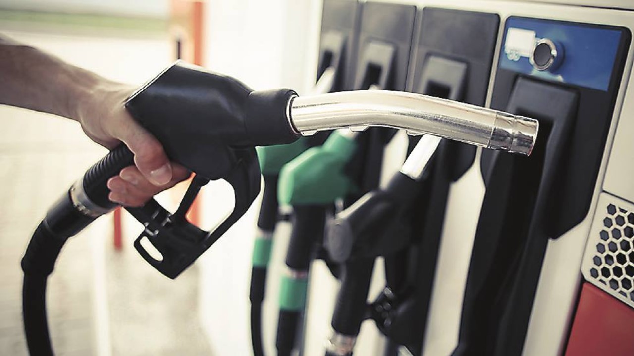 ¡Gasolina SP95 en España a menos de un euro!