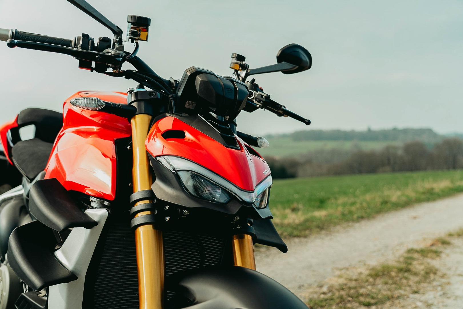 Ducati Streetfighter V4 S 2020, prueba y primeras impresiones  