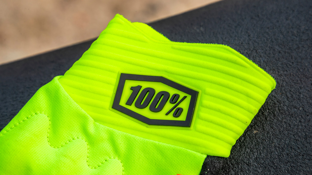 Guantes 100% Cognito, prueba de equipamiento