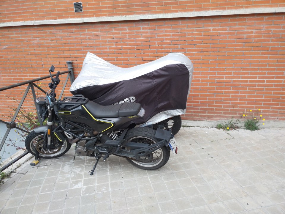 Cómo tener la moto aparcada en la calle en tiempos de coronavirus