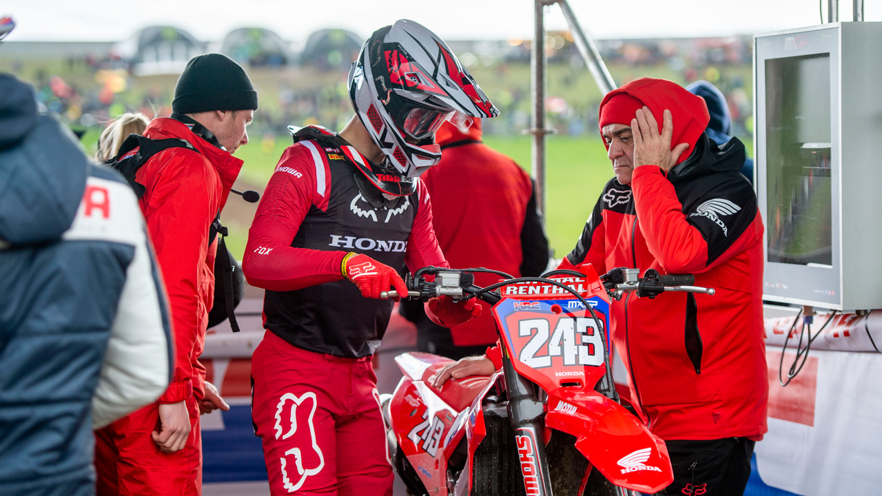 Tim Gajser: “sigo mi preparación física igual que antes, aunque sin salir de casa