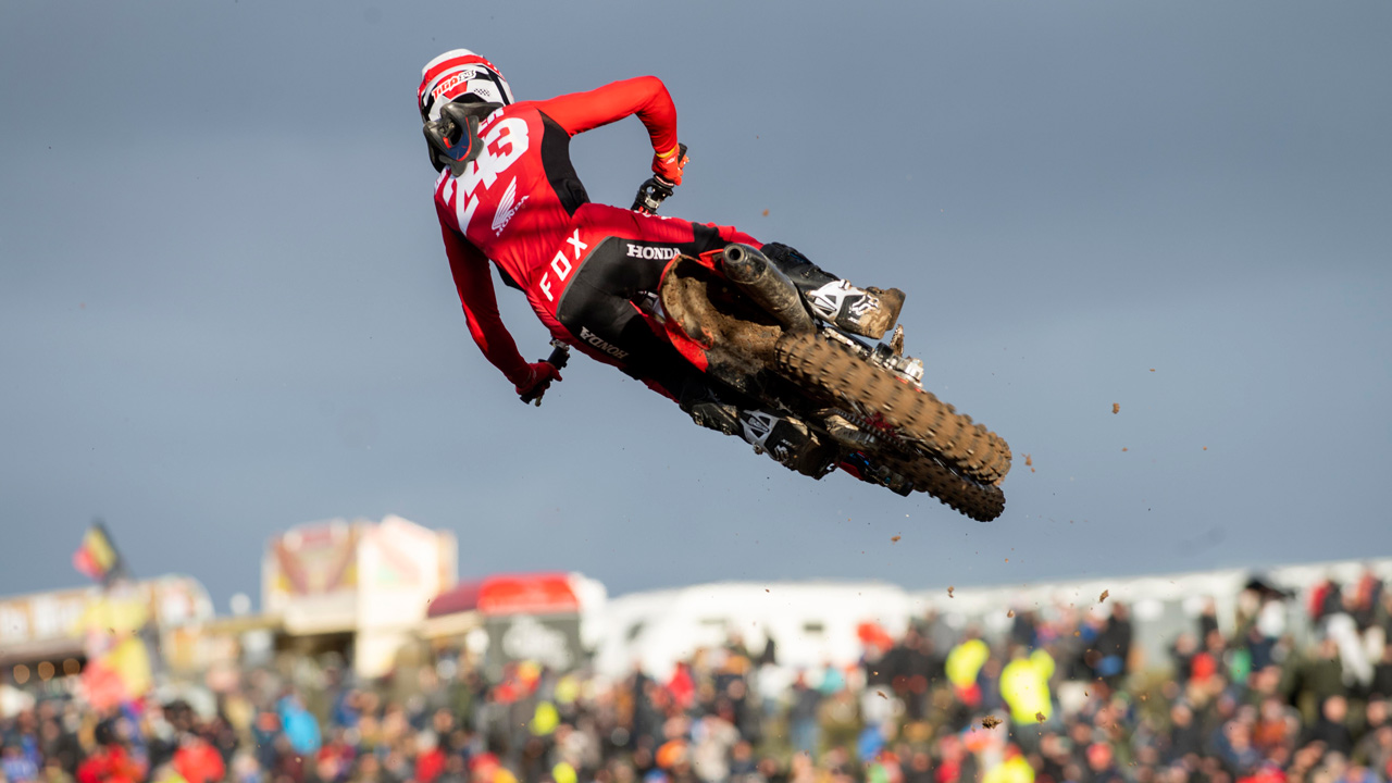 Tim Gajser: “sigo mi preparación física igual que antes, aunque sin salir de casa