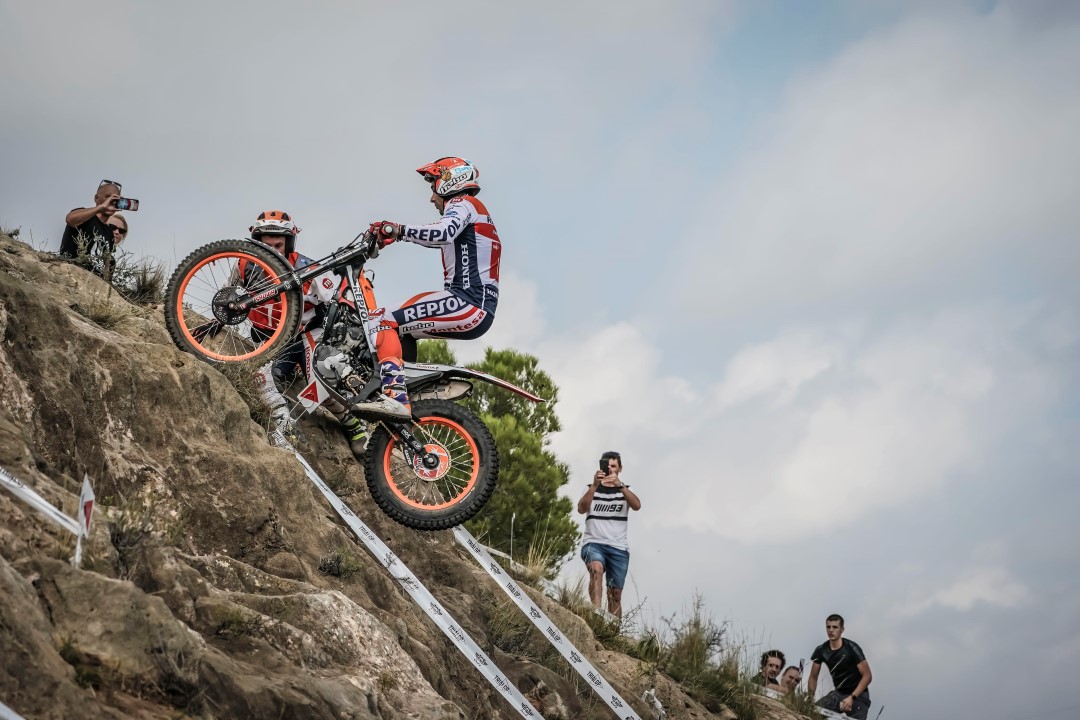 Pere Pi y Toni Bou. Encuentro de dos pilotos leyenda de Montesa