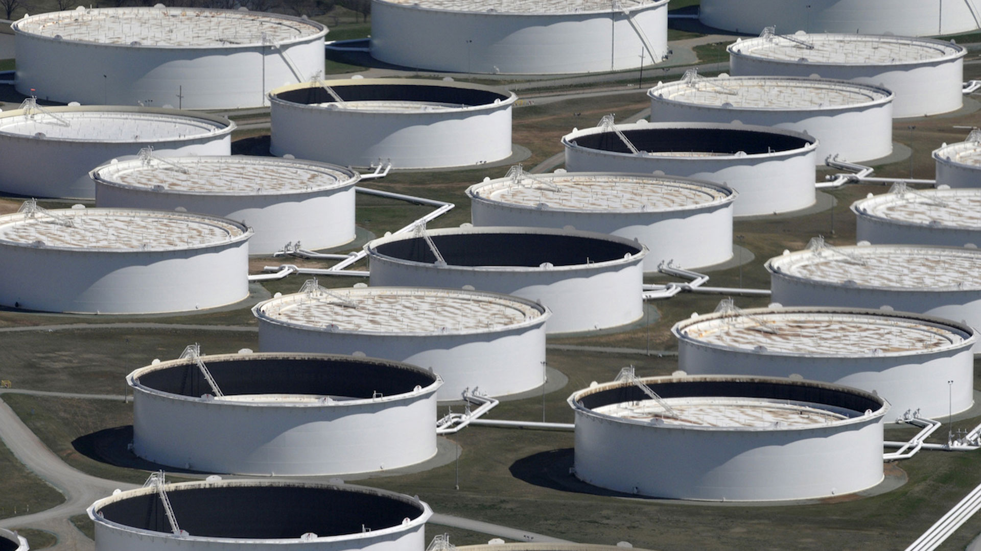 ¿Cómo es posible pagar por vender petróleo, cuál es el precio mínimo de la gasolina?