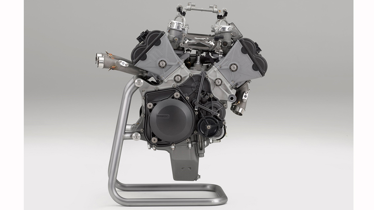 Innovación tecnológica en Honda (3). Nueva generación de motores V4