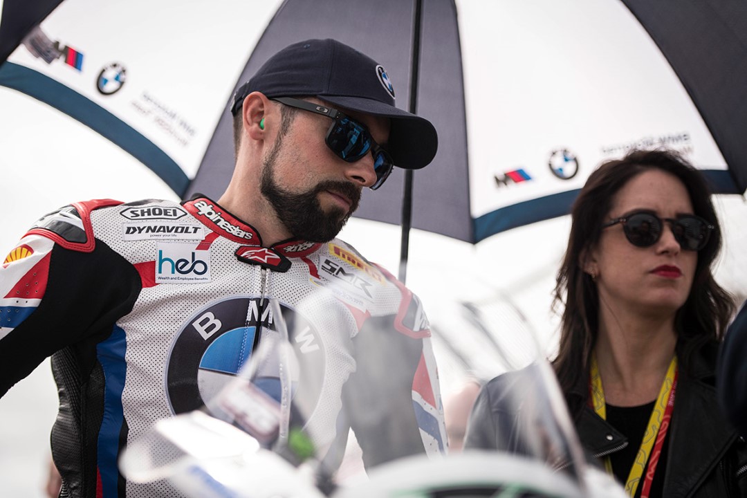 Tom Sykes y Eugene Laverty en época de confinamiento por Covid-19 