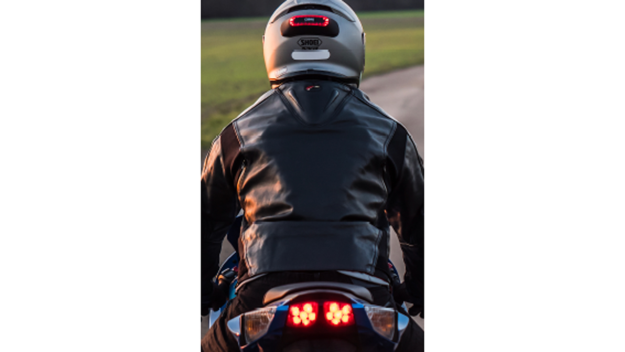 Cosmo Moto, luz de emergencia inteligente
