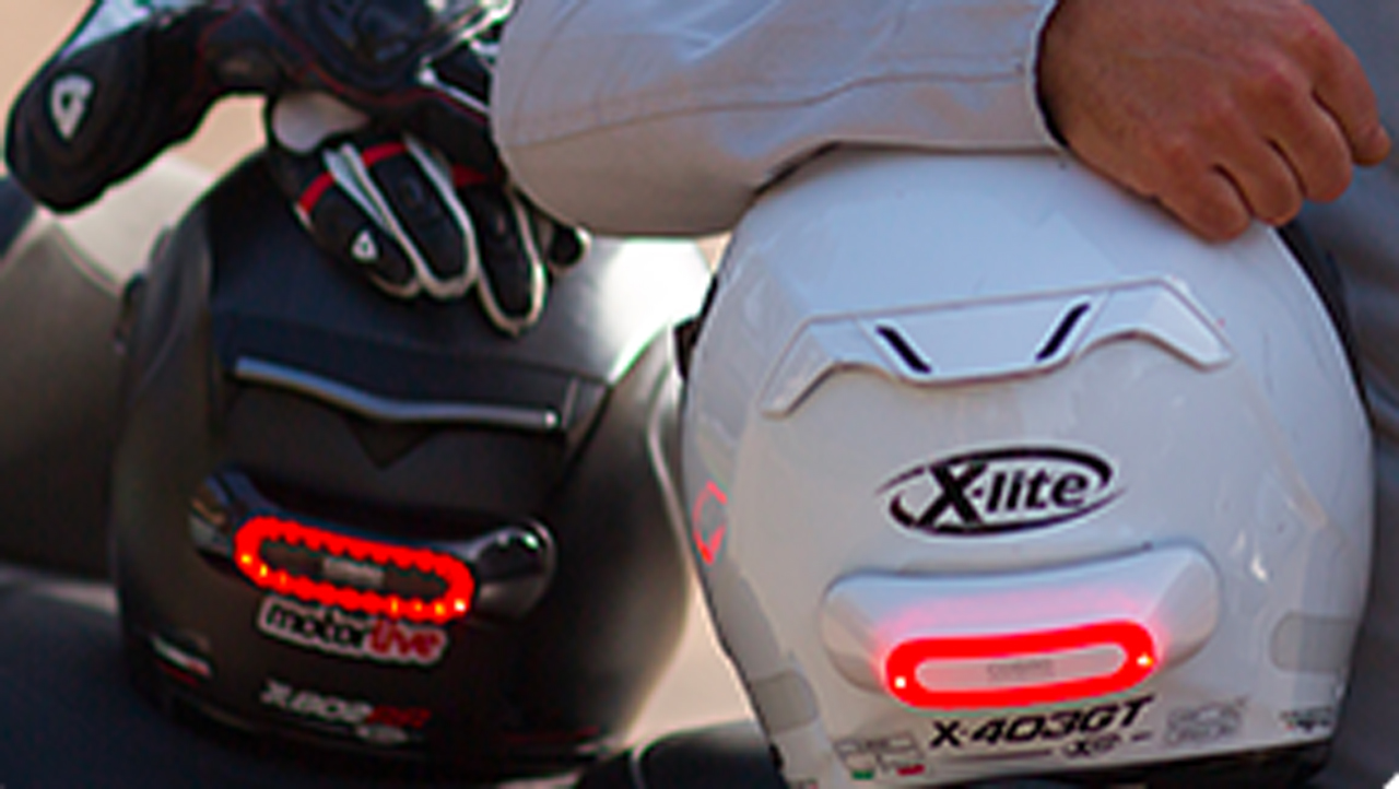 Cosmo Moto, luz de emergencia inteligente