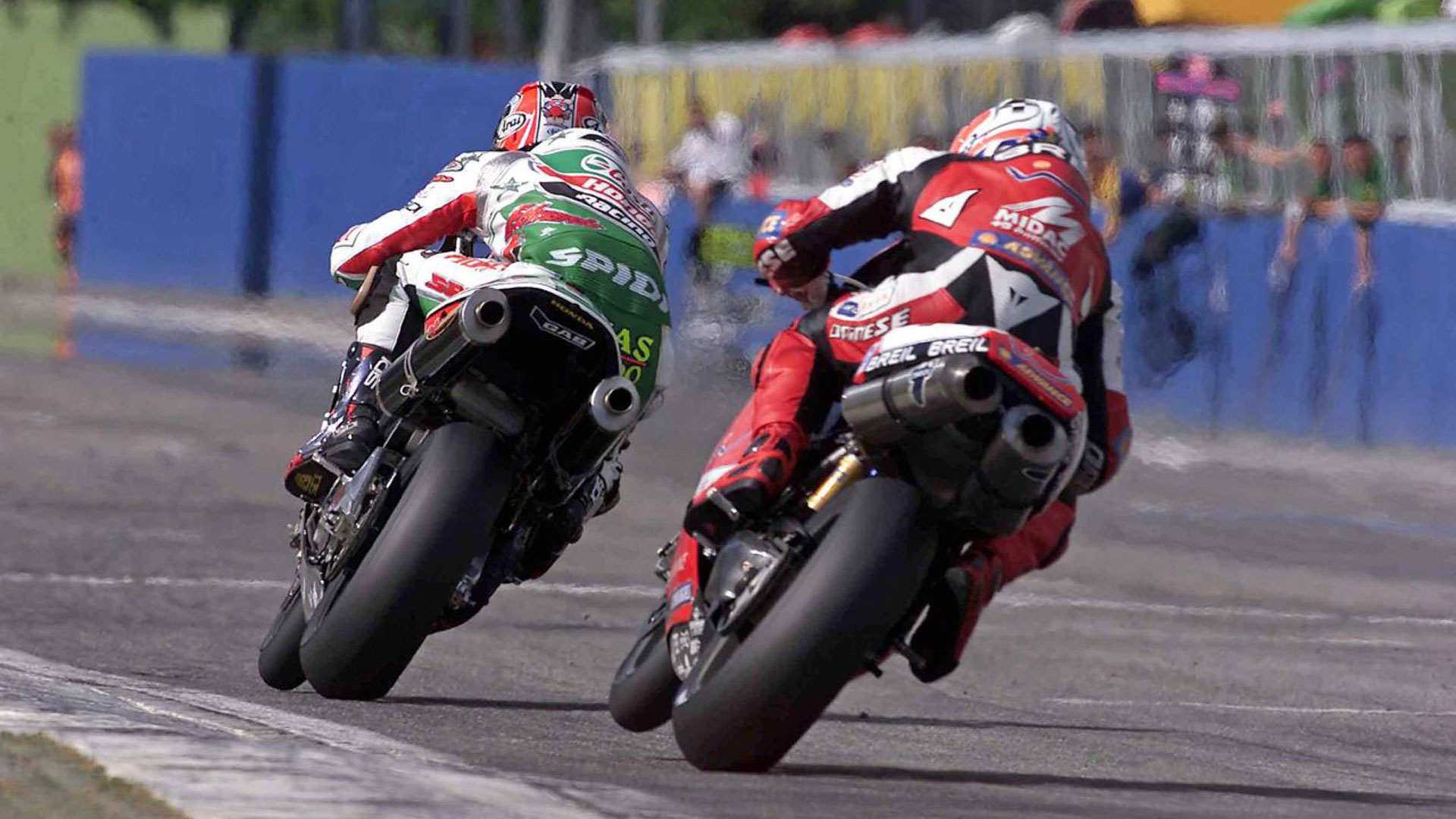 El nacimiento de la Honda VTR, si no puedes con tu enemigo…