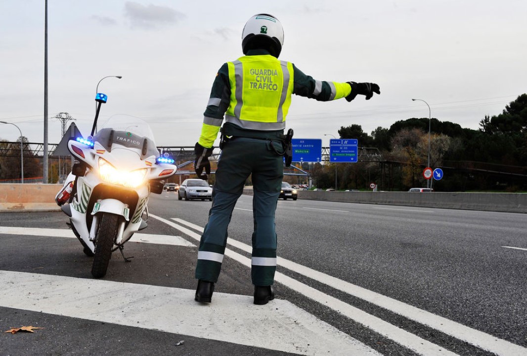 Fases en la desescalada Covid-19. ¿Cómo podemos ir en moto en cada una de ellas?