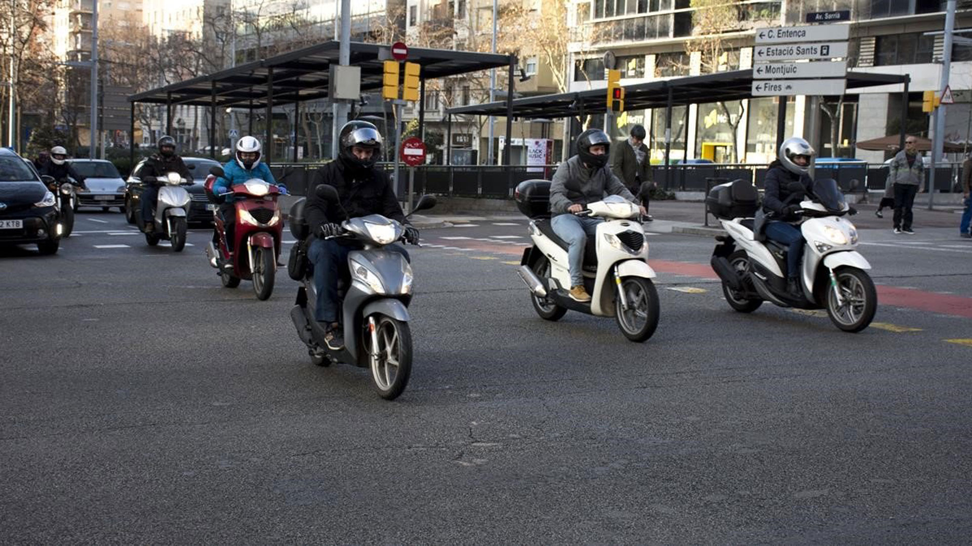 Barcelona a contracorriente con la movilidad, ANESDOR pide respuestas realistas