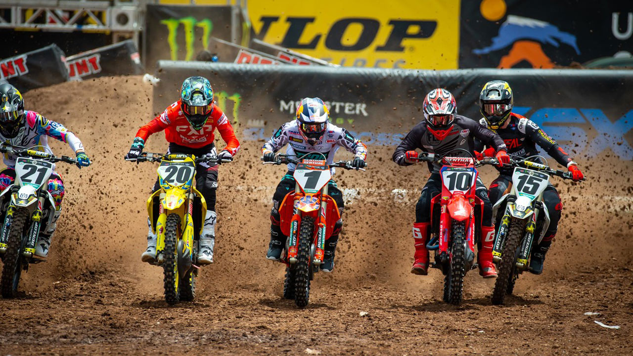 Eli Tomac conquista su primer título en Supercross